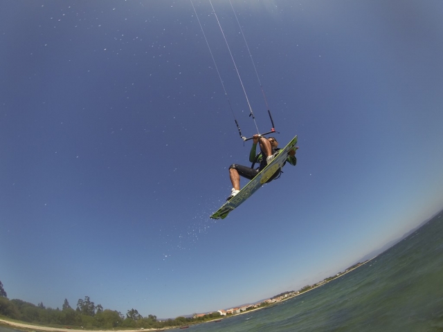  Several meters above the sea with the kite 